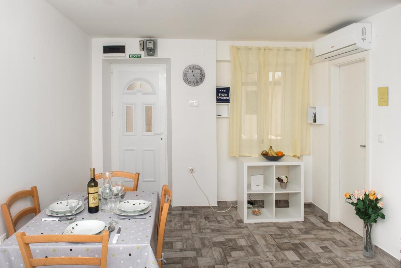 Studio Apartment Bilic Šibenik Esterno foto