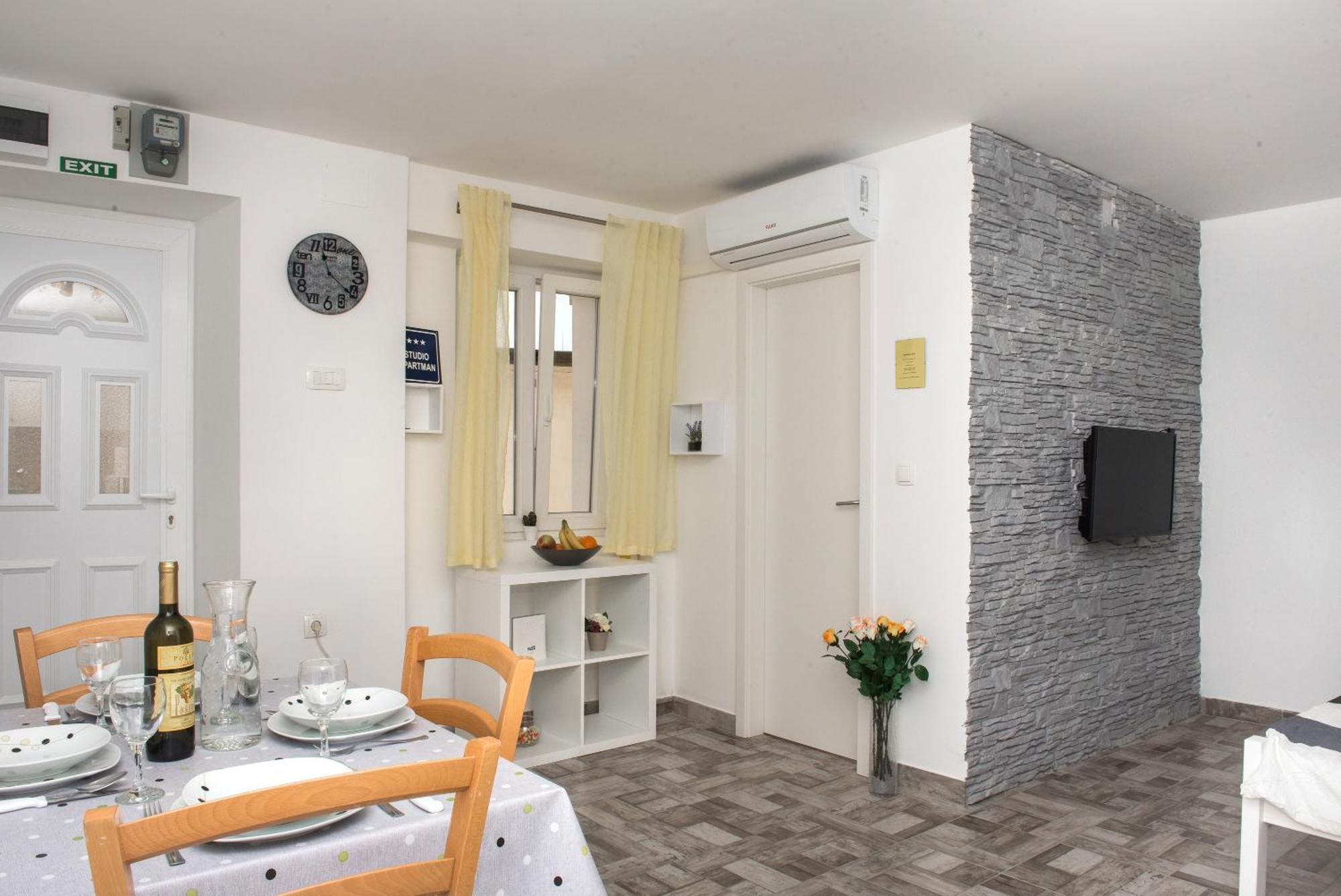 Studio Apartment Bilic Šibenik Esterno foto