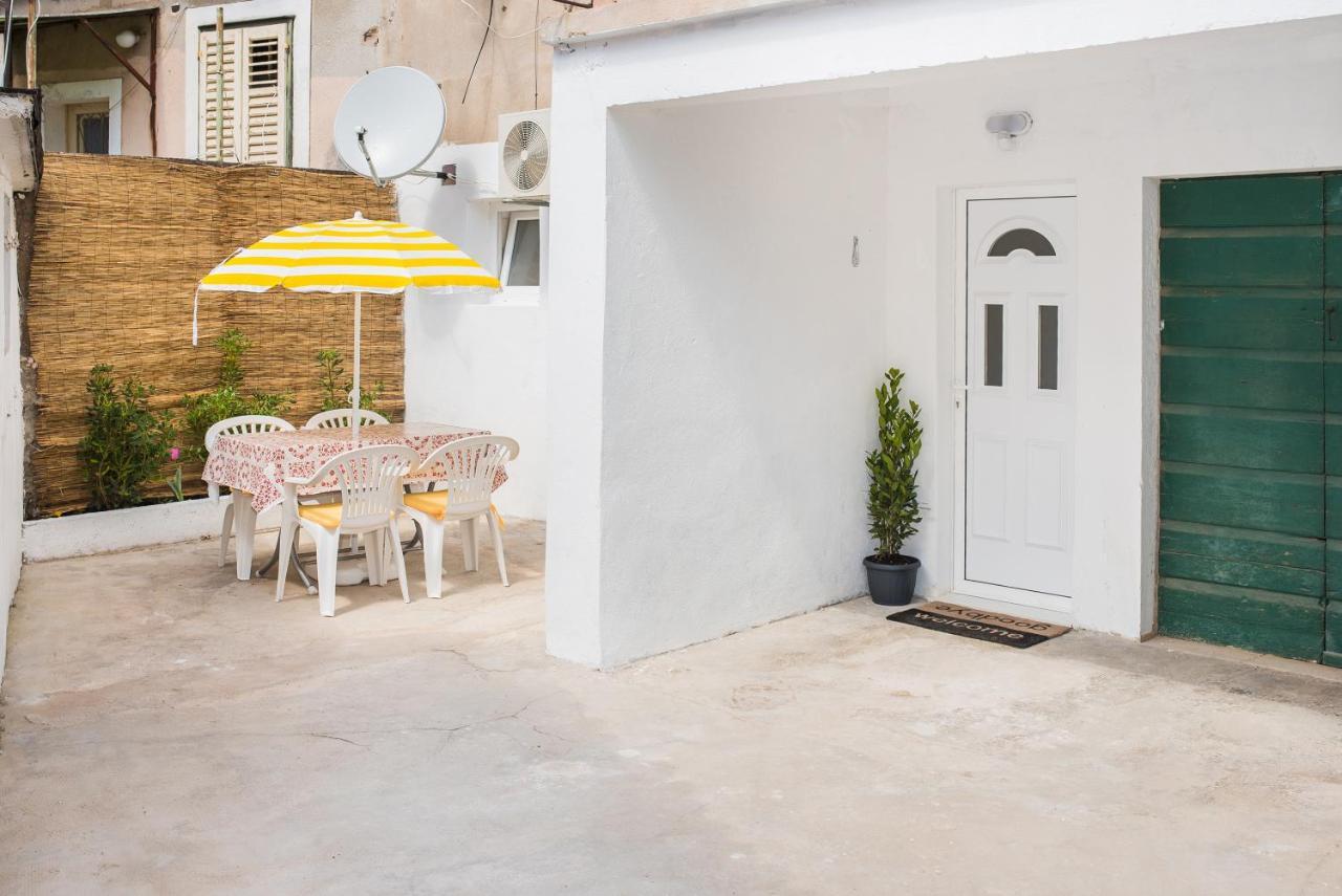 Studio Apartment Bilic Šibenik Esterno foto
