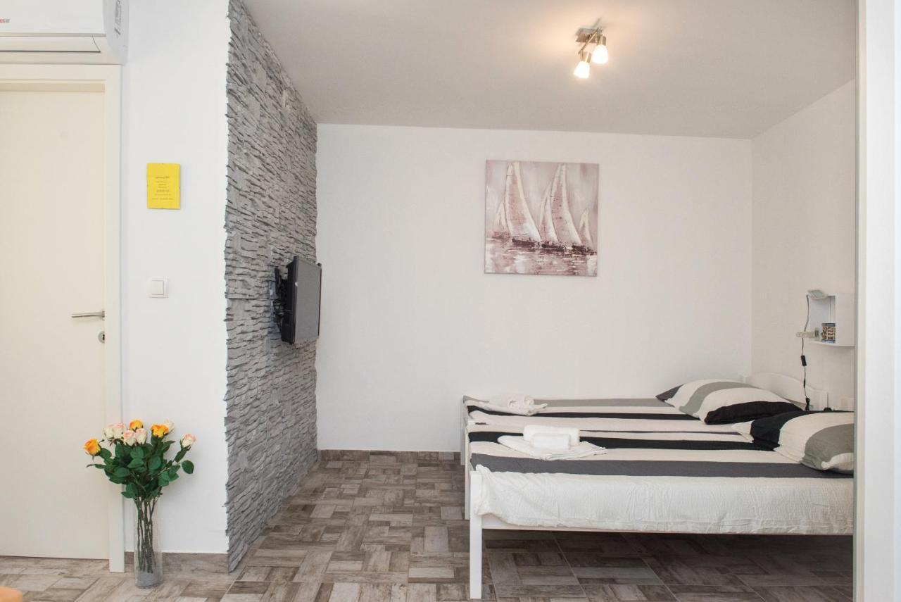 Studio Apartment Bilic Šibenik Esterno foto